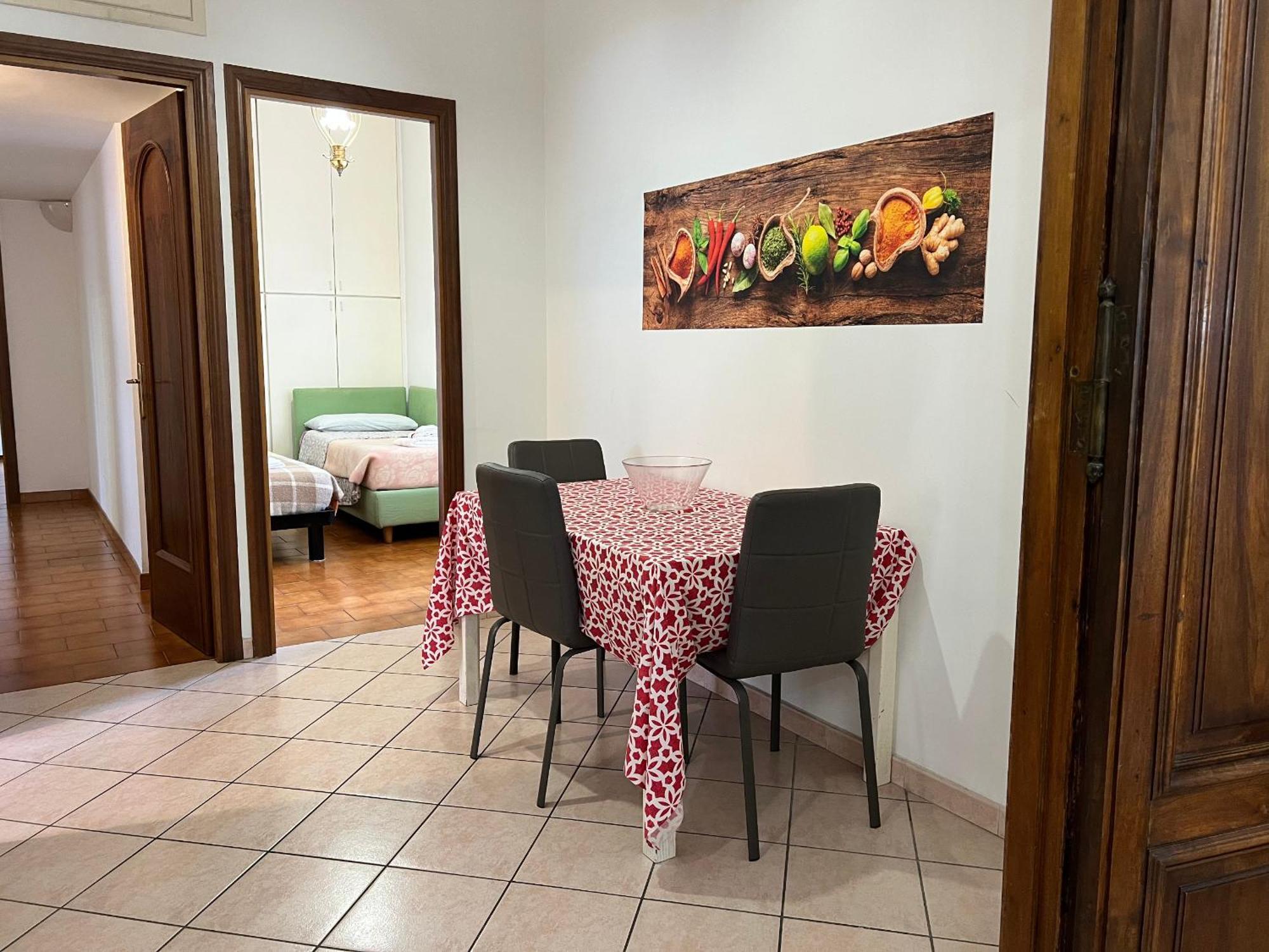 Apartment --Colosseum 15 Min-- Trastevere, Free Wi-Fi & A-C